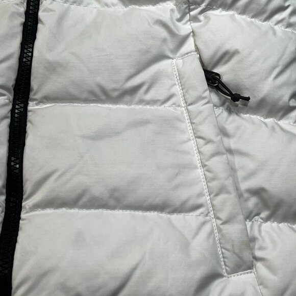 The North Face Nuptse Womens XS Vest 700 Down Fill Puffer White Winter Quilted - Picture 3 of 12